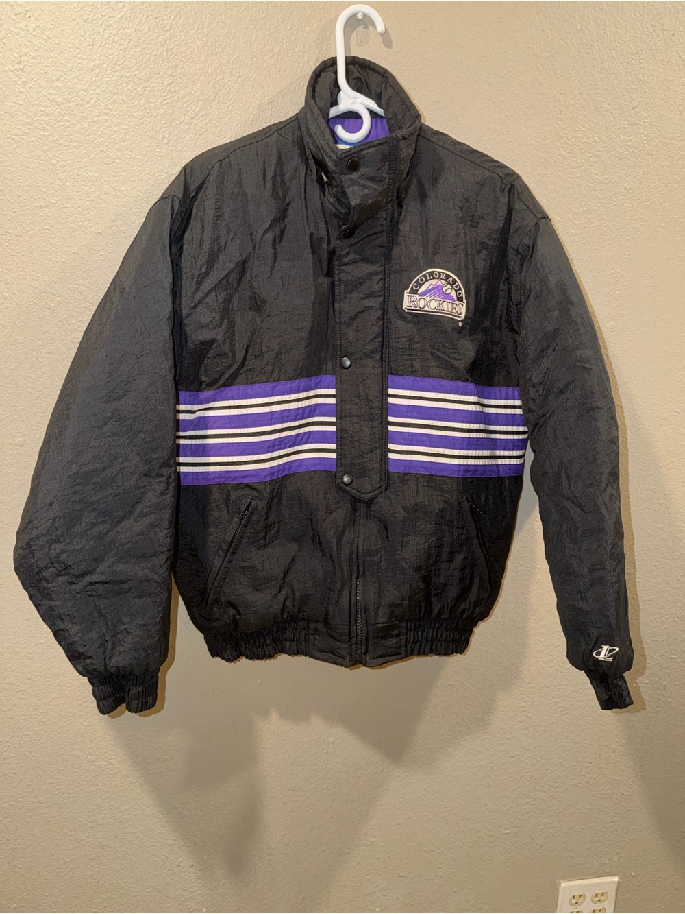 Vintage 90s Colorado Rockies Logo Athletic MLB Puffer Jacket Small